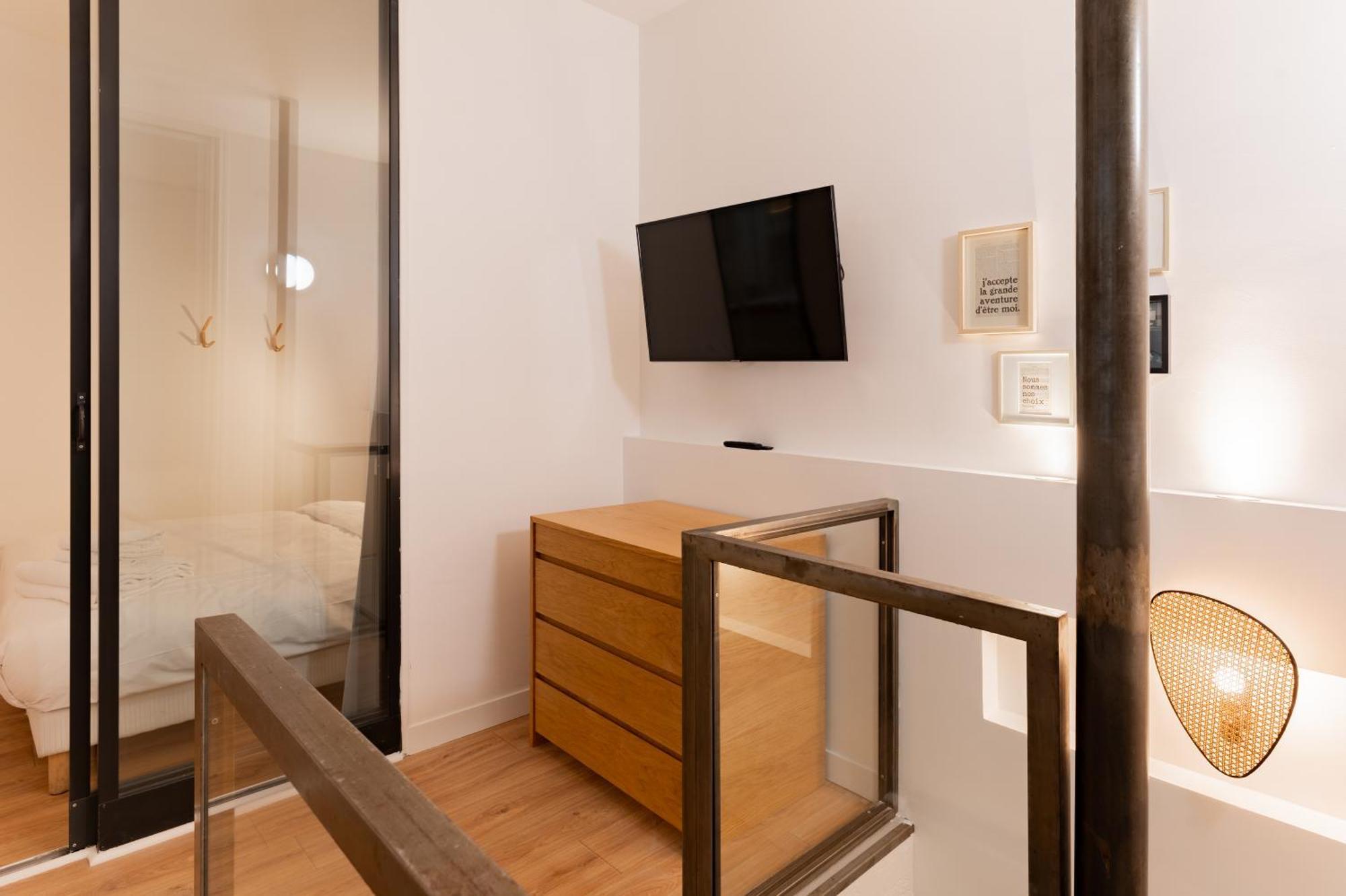 St Germain Sartre Chicsuites パリ エクステリア 写真