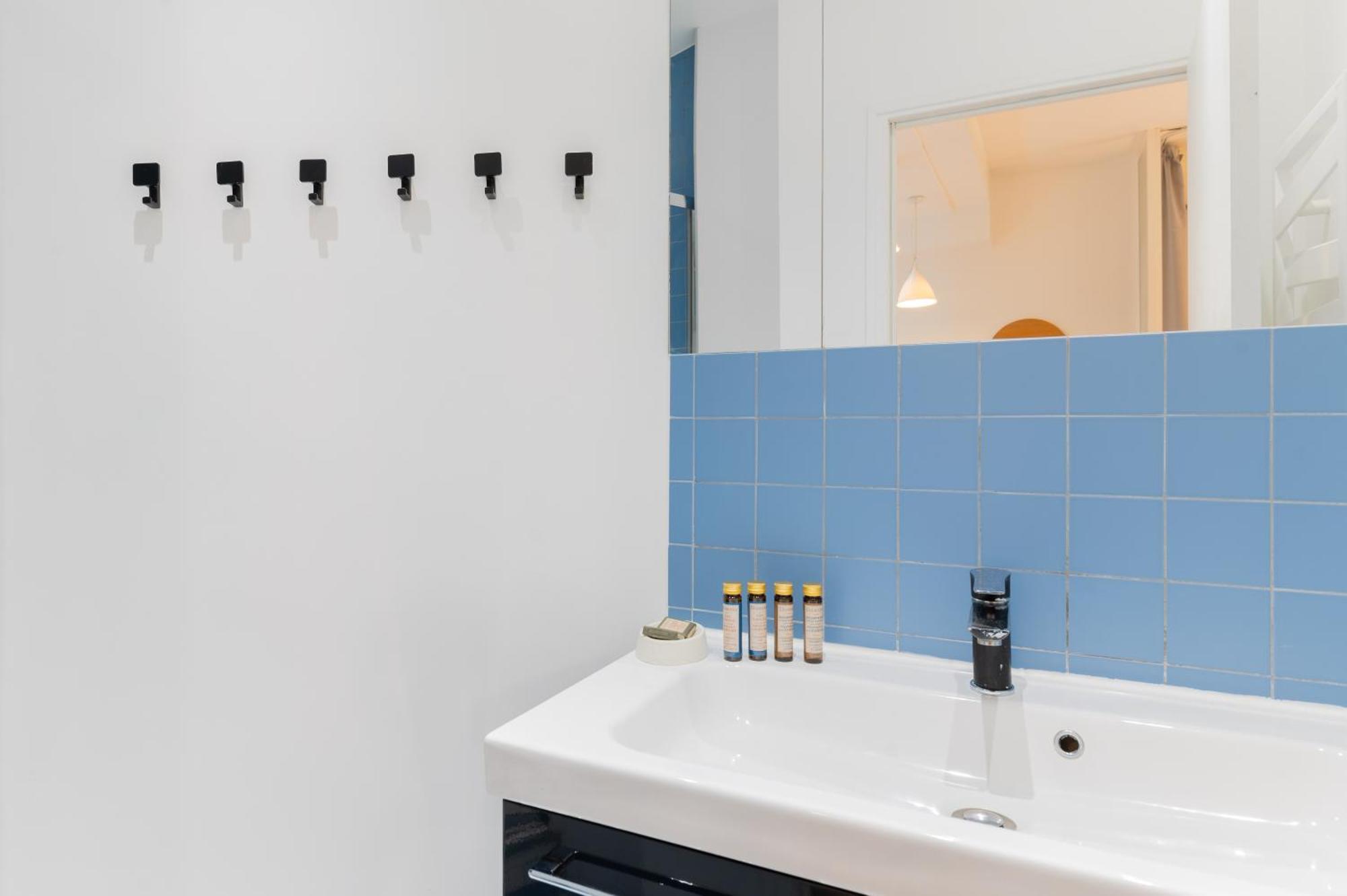 St Germain Sartre Chicsuites パリ エクステリア 写真